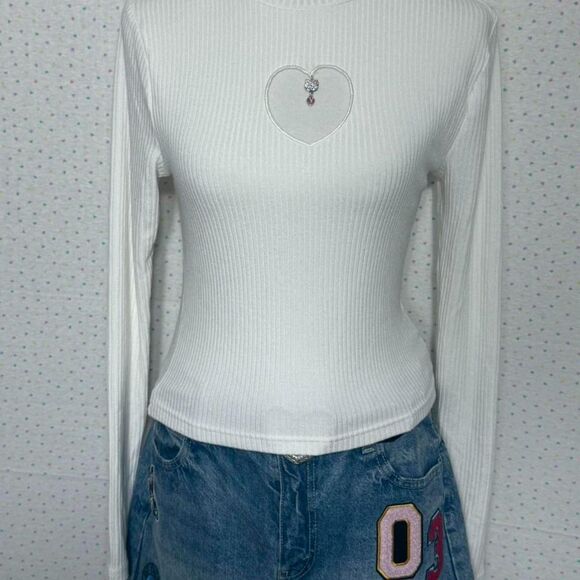 Sanrio Women's White Shirt - Picture 2 of 4